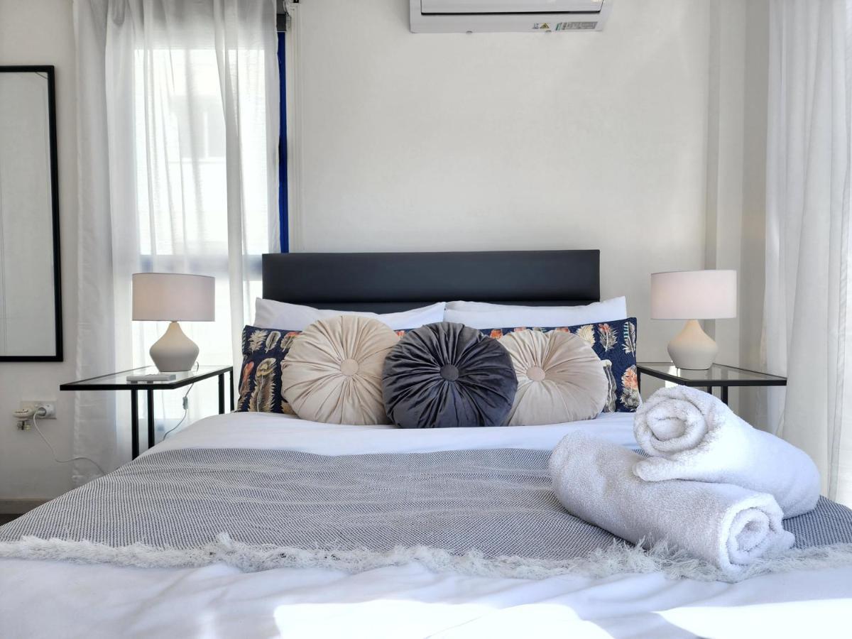 Frida'S Cozy Two Bedroom Apt Λάρνακα Εξωτερικό φωτογραφία